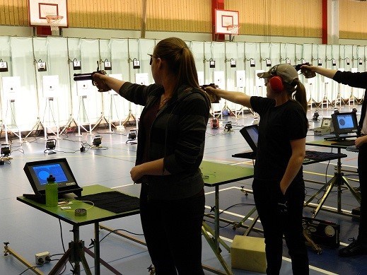 Michaela Jansson på finalen i Svenska ungdomscupen. Bakom henne står Pernilla Lander från Säffle, även hon antagen till Skyttegymnasiet Michaela Jansson på finalen i Svenska ungdomscupen. Bakom henne står Pernilla Lander från Säffle, även hon antagen till Skyttegymnasiet